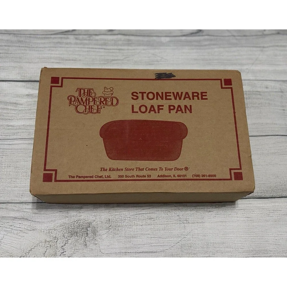 Pampered Chef 9x5 Stoneware Bread Meatloaf Loaf Pan USA New Care Guide Scraper
